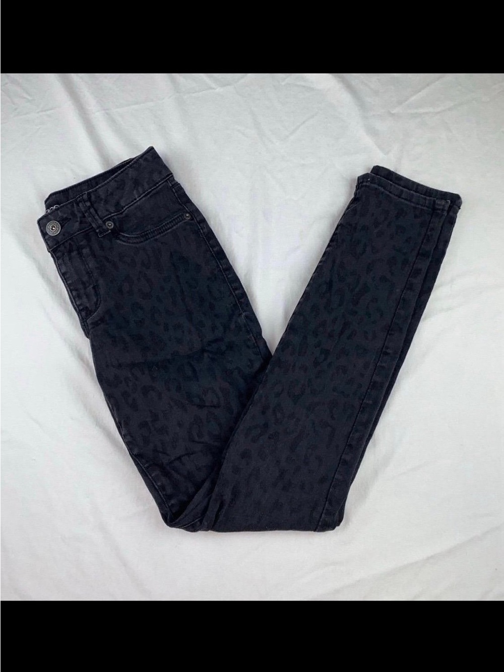 Black leopard print skinny jeans